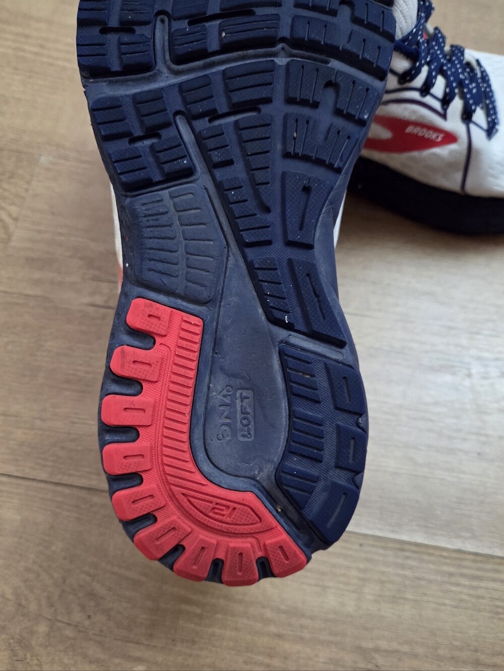 BROOKS ADRENALINE GTS 21 - Picture 13 of 14